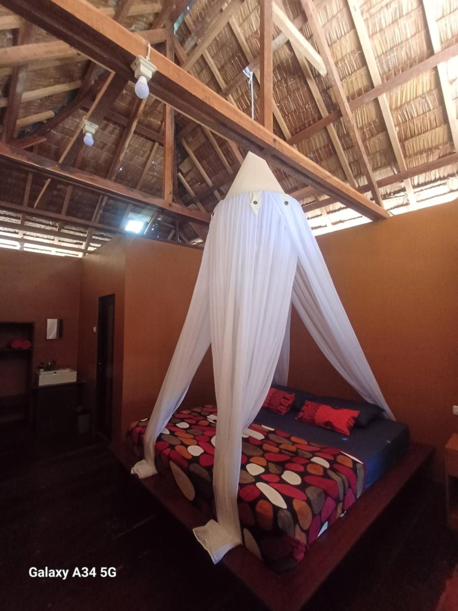 Aldejus Homestay Yennanas Besir Exterior photo